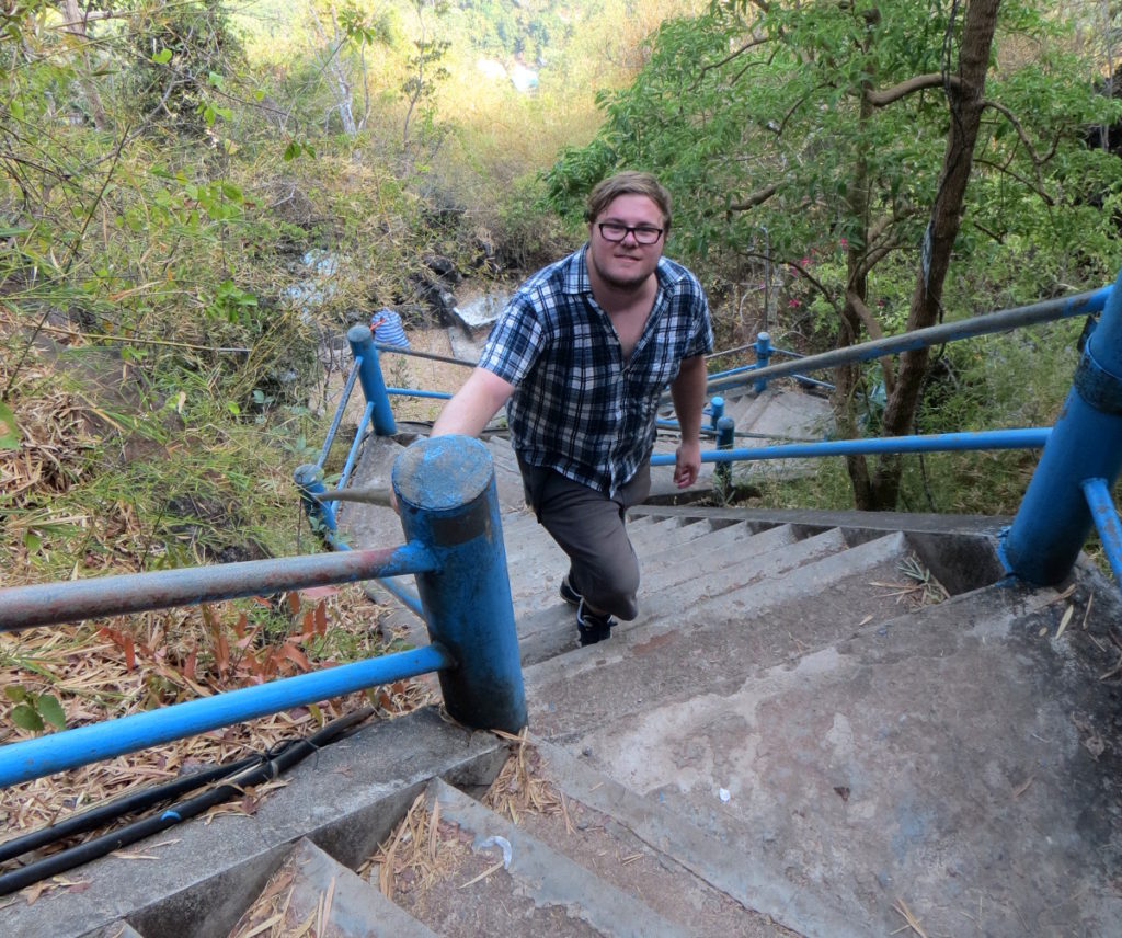 Marc Möllmann am Tiger Cave Tempel in Krabi