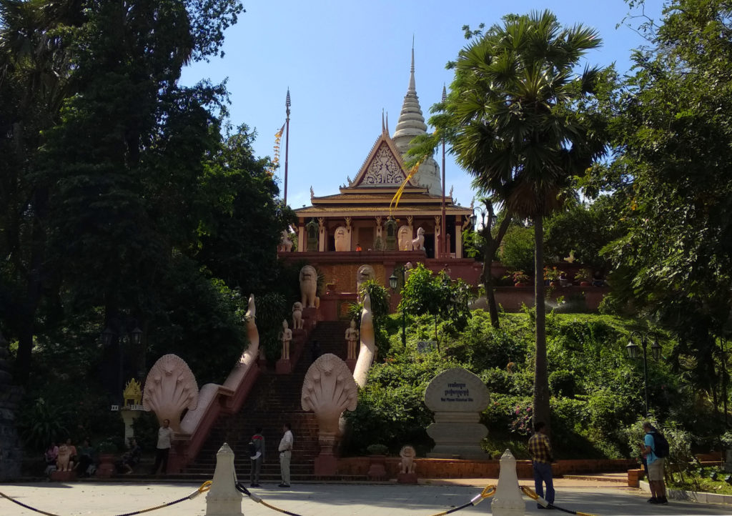 Blick auf den Wat Phnom