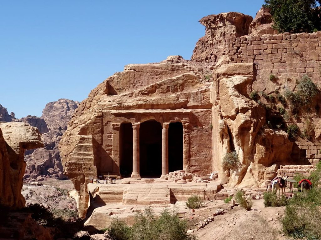 Der Gartentempel im Wadi Farasa
