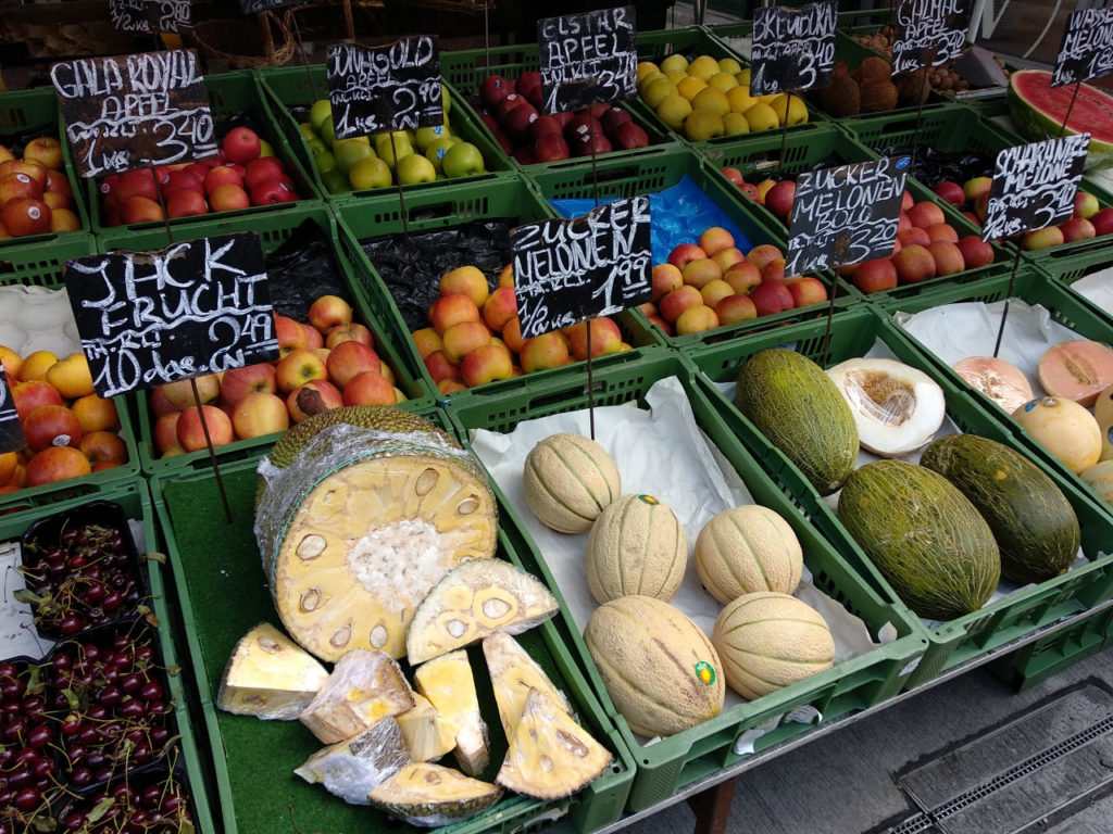 Obststand auf den Wiener Naschmarkt