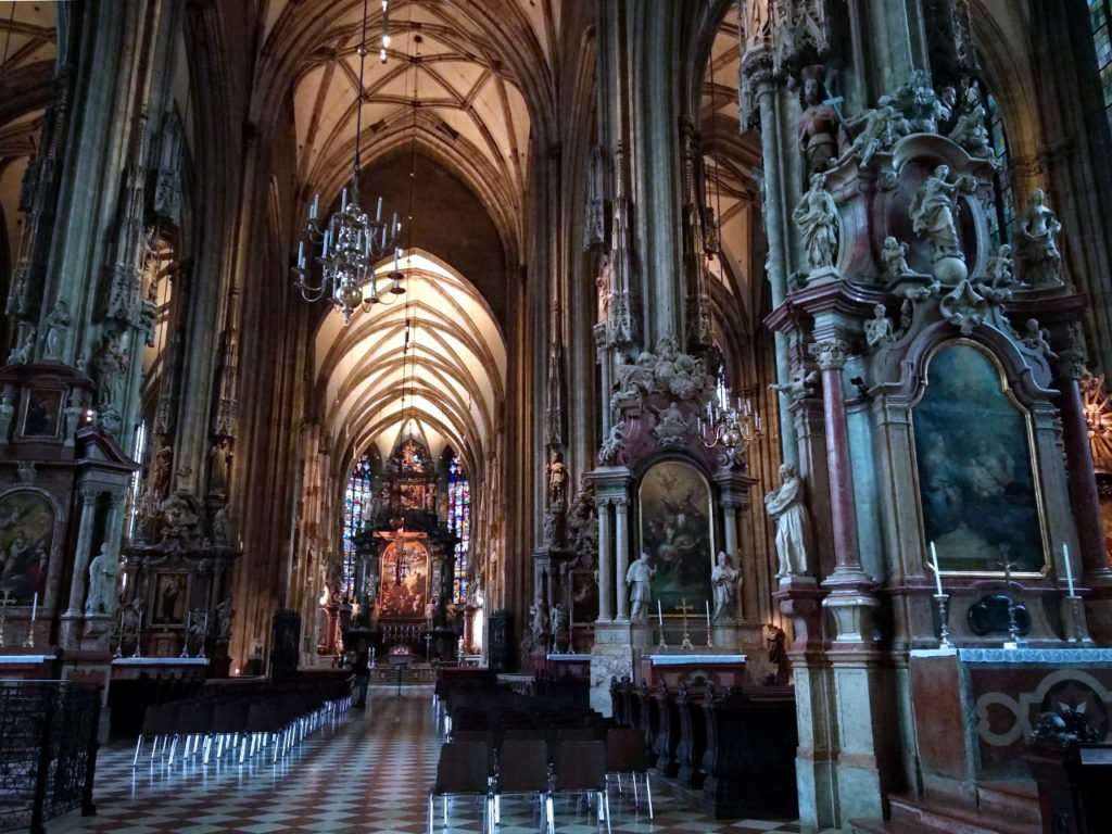 Der Stephansdom von innen