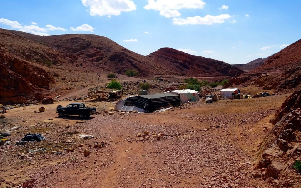 Beduinenzelte-im-Wadi-Dana