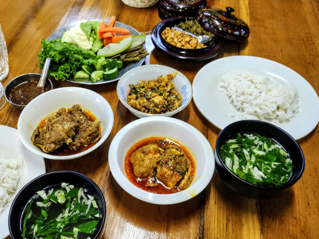 Food at Aung Thukha