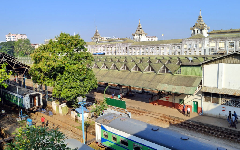 Blick auf die Central Station von Yangon
